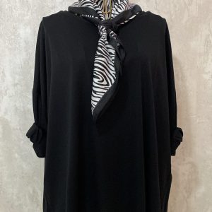 CAMISETA PAÑUELO NEGRA