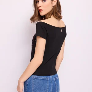 Camiseta negra de algodón con pedrería